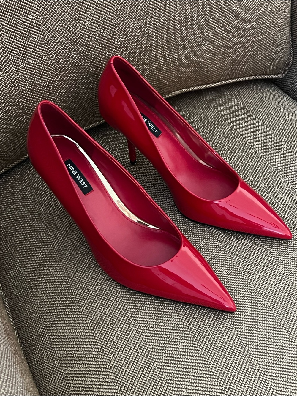 Like New Nine West Red Patent Leather Pointed Heels